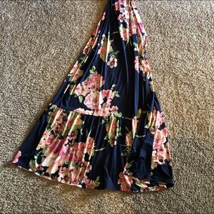 Floral maxi dress with flair sleeves